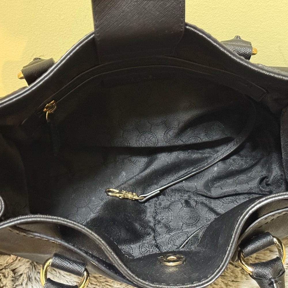 Michael Kors Hamilton leather satchel in black with gold-tone hardware. - Picture 7 of 8